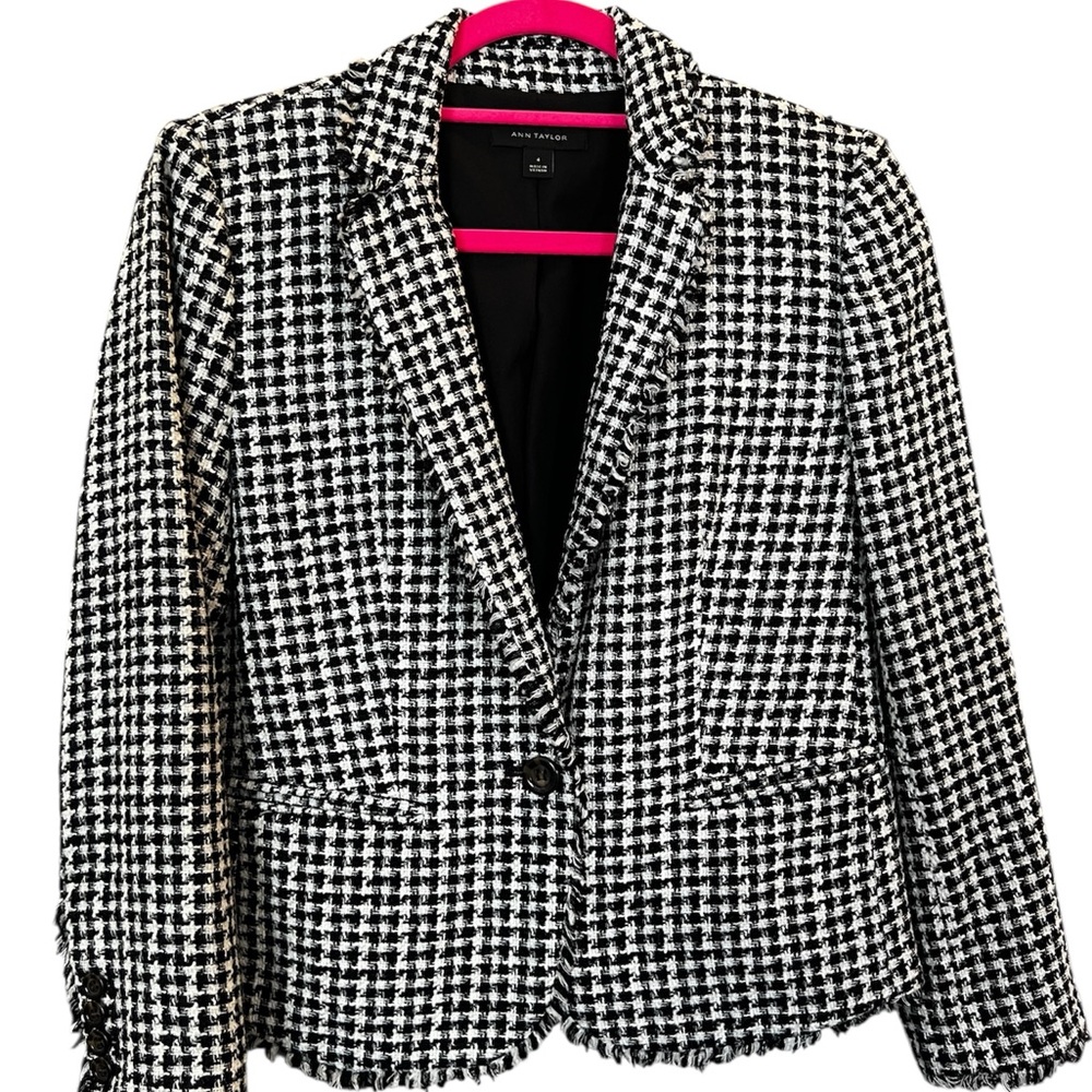 Anne Taylor Black and White Tweed Jacket size 4